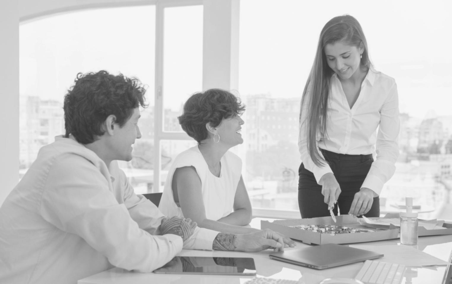 Análisis de mercado con herramientas financieras especializadas