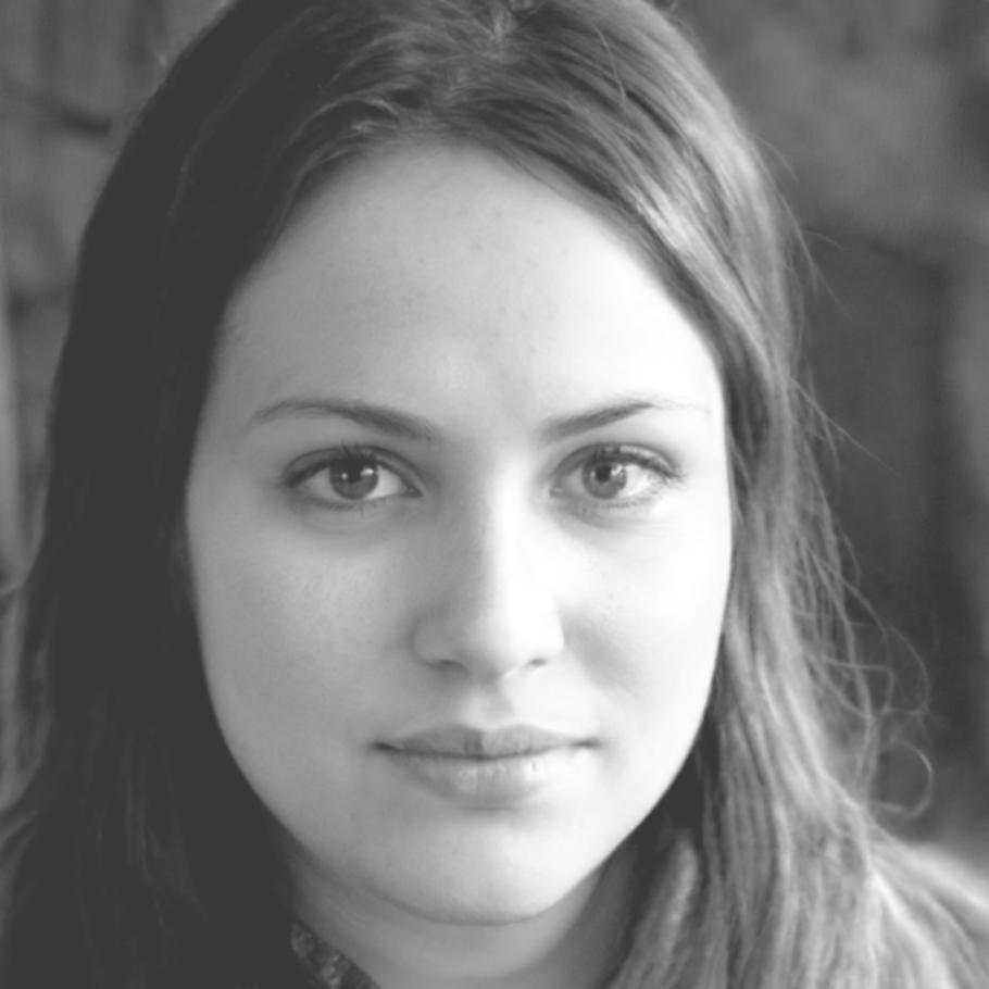 Carmen Ruiz-Vallejo, Directora de Análisis
